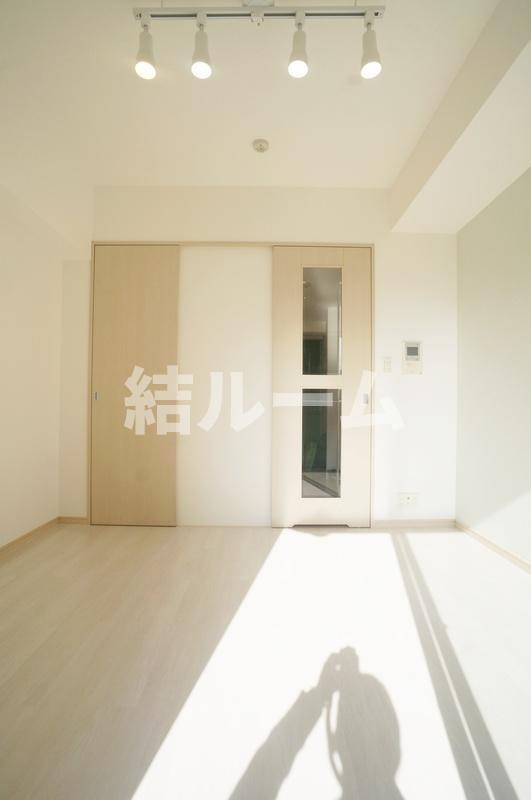 板橋区宮本町の賃貸マンションの居間・リビング
