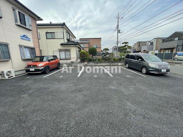 【駐車場】 | ロイヤルクレセント