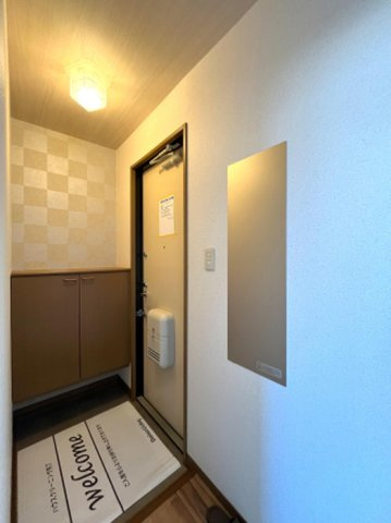 ハイカムール花尻 A棟の玄関