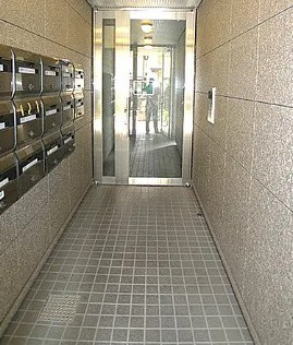 アベニールのエントランス