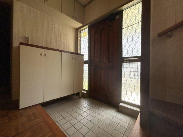 自由が丘本町3丁目戸建の玄関