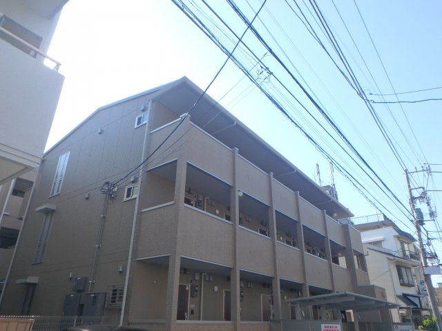 ロイヤルアークの外観
