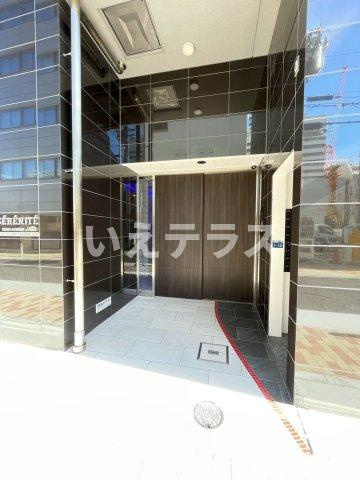 セレニテ神戸駅前アリエのエントランス