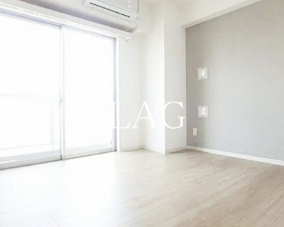 【居間・リビング】 | エスファルベ川口 | 洋室のお部屋です。
