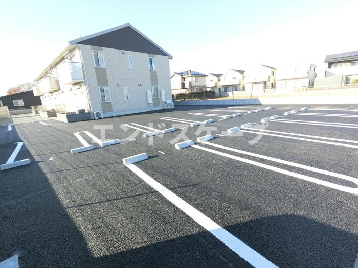 Ｎｅｗ Ｗｉｎｄの駐車場|高崎、前橋、伊勢崎エリアのお部屋探しはエンドスケープまで！お客様の理想お聞かせ下さい♪