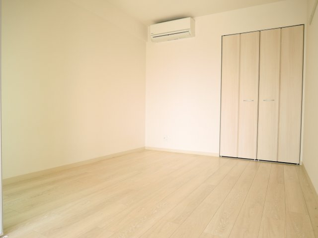 フロイデ川添の寝室