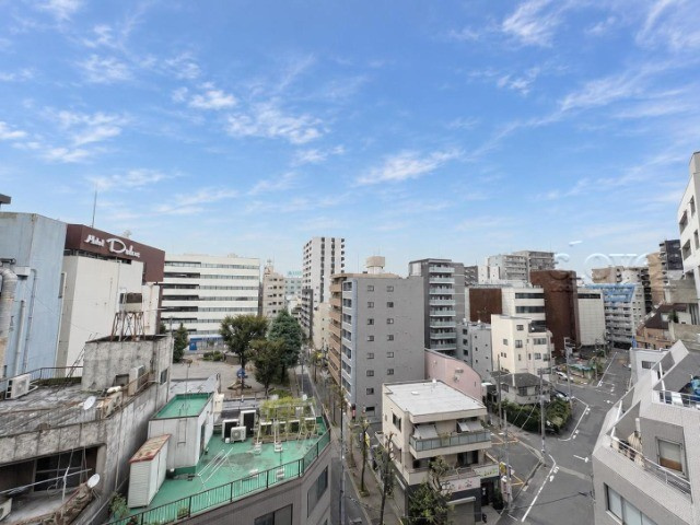 【受付】 | トーア飛鳥山マンション | 郵便物を受け入れる住民共用のポスト。「集合ポスト」とも呼びます。ここもまた、マンションの「顔」のひとつです。～即日のご見学可能～　お問合せはお気軽にどうぞ。