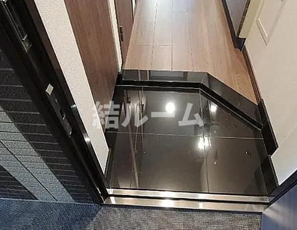 北区神谷２丁目の賃貸マンションの玄関