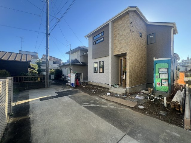 日野市日野の前面道路含む現地写真