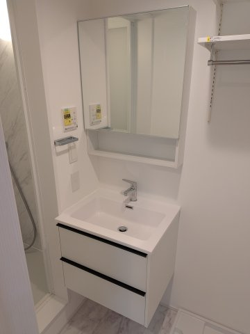 【洗面所】 | モノリス船橋本町 | 生活に欠かせない独立洗面台です