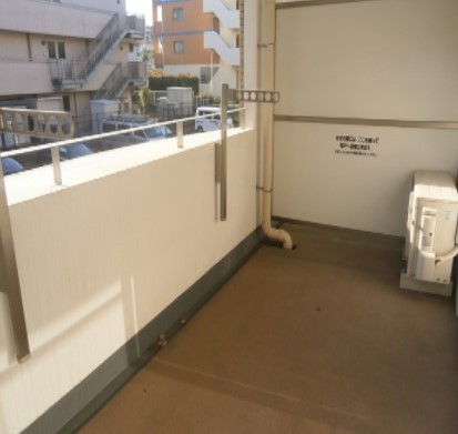 川崎市麻生区はるひ野４丁目の賃貸マンションのバルコニー