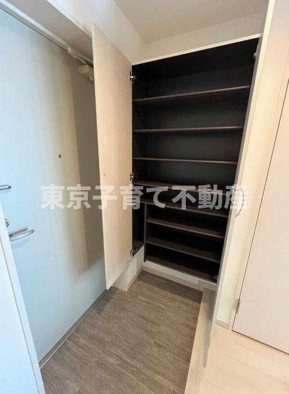 彰文居FRecoA向丘の収納