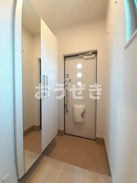ホフヌング弐番館の玄関
