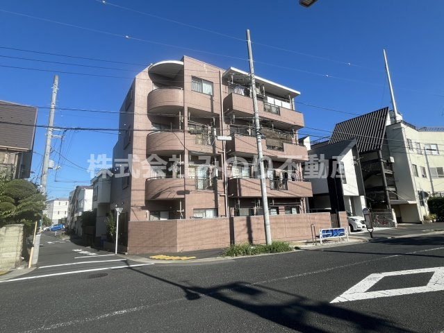 ファミール小島の外観