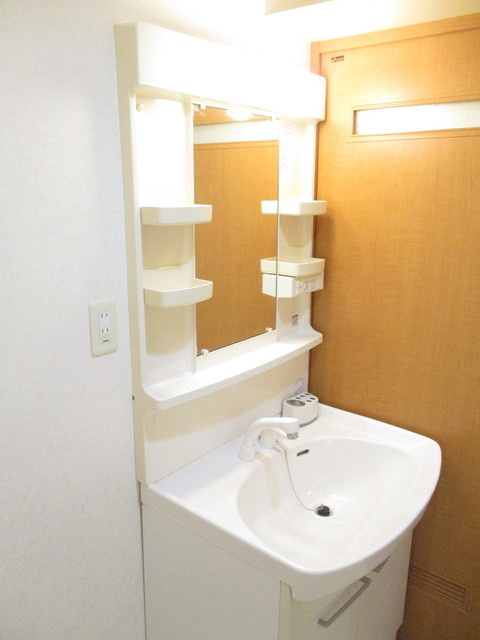 リュミエール高良内の洗面所|使いやすい洗面所です