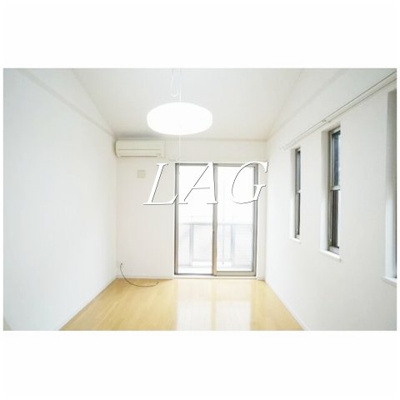 【居間・リビング】 | セレーノ西荻 | 洋室のお部屋です。