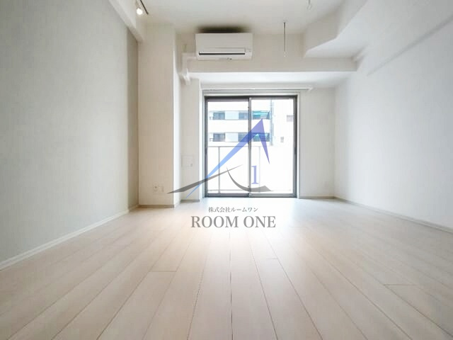 クレイシア秋葉原ラグゼスウィートの居間・リビング|洋室のお部屋です。