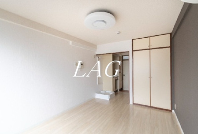 【居間・リビング】 | Ｄｏｏｒｓ方南町 | 洋室のお部屋です。