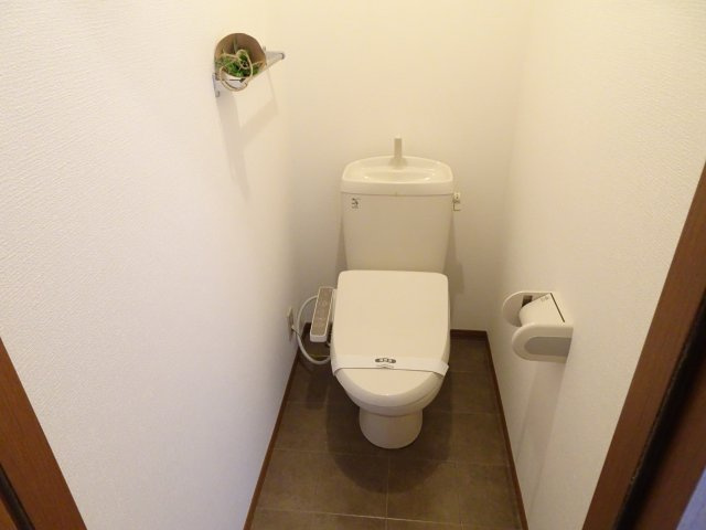 セジュール直江Bのトイレ