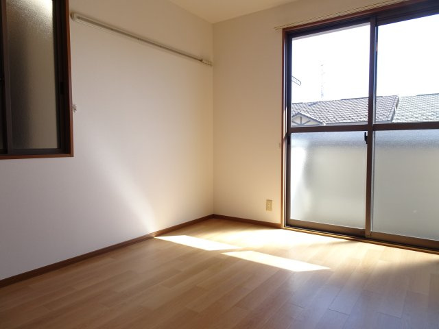 セジュール直江Bの洋室