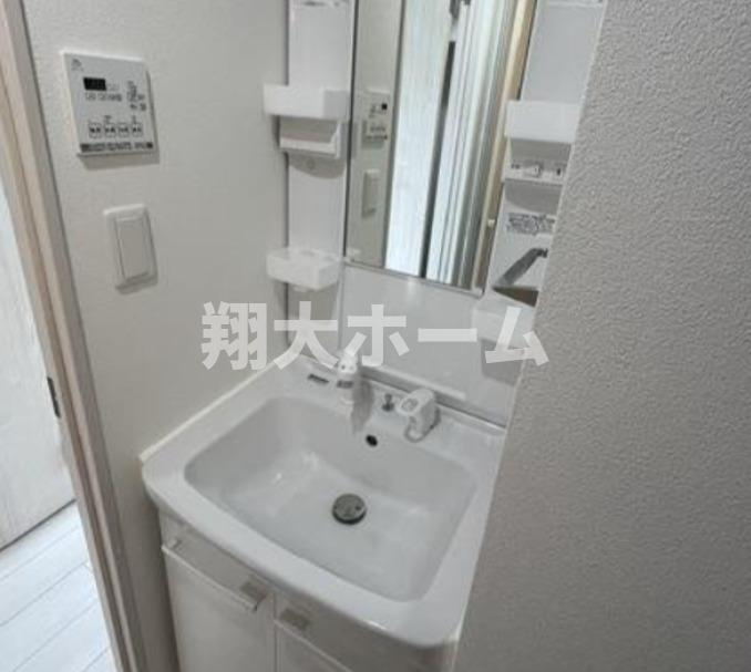 ＧＥＮＯＶＩＡ浅草Ⅷ（ジェノヴィア浅草８）の洗面所