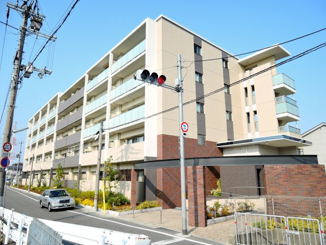 フロイデ川添