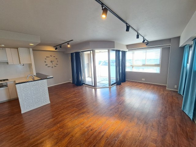 パークナード潮芦屋の居間・リビング