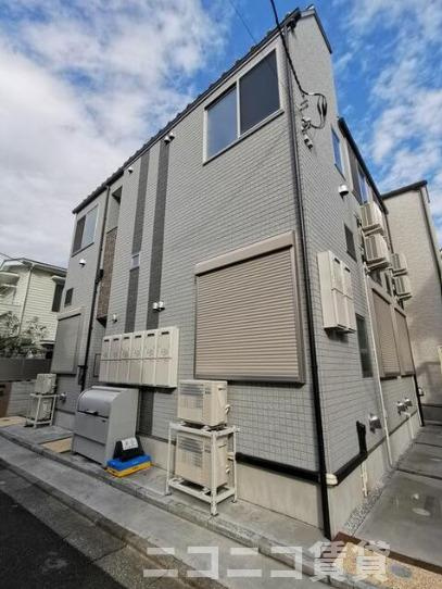 板橋区仲宿のアパートの外観|

