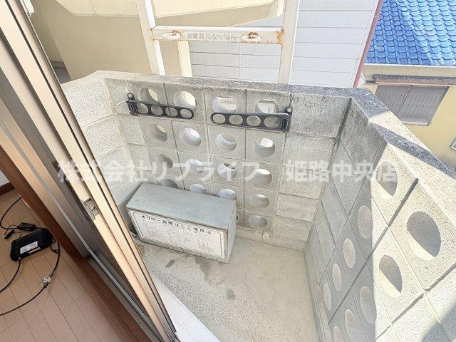 ベルフラワー岡町のバルコニー