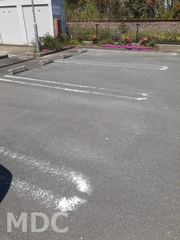 エスポワールらんの駐車場