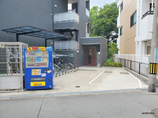 ウインドヒル塚本　仲介手数料のエントランス