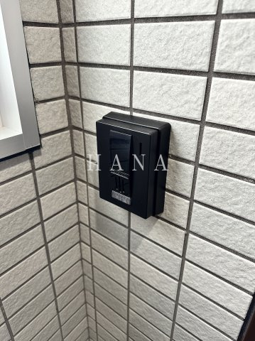 ミライズ柴又レジデンスの玄関
