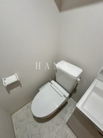 【トイレ】 | ミライズ柴又レジデンス | 清潔感のあるトイレです