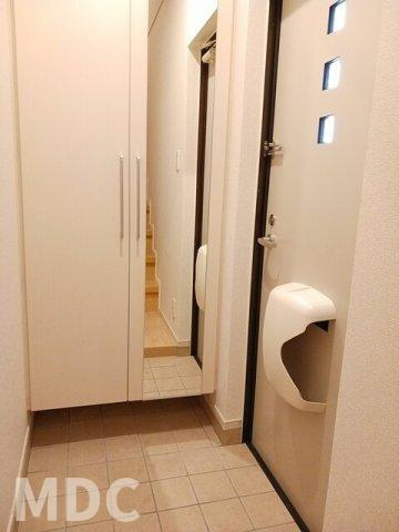 シーズ蔵本の玄関
