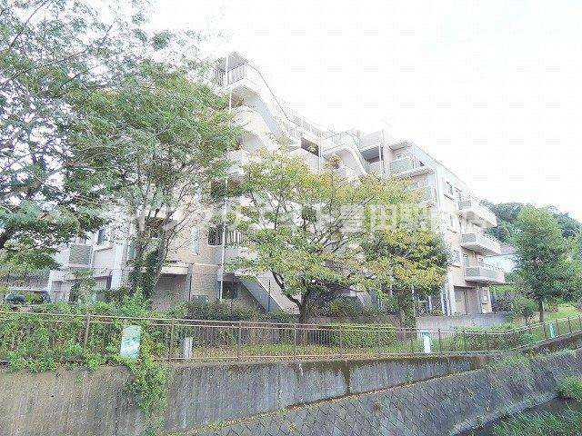 エクセレントスクエア高幡不動の外観