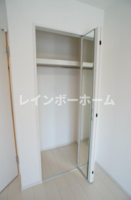 市川市東菅野３丁目のアパートの収納