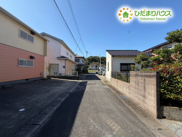常陸太田市宮本町1期　新築戸建の前面道路含む現地写真|角地で日当たり良好(^^)/