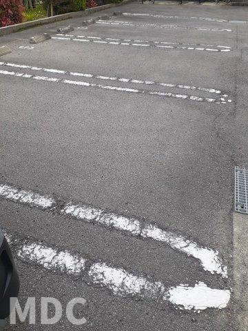 ラッフィナートの駐車場