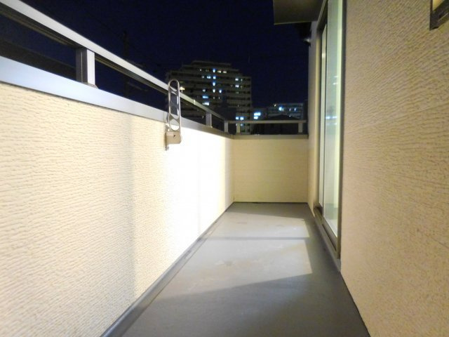 プルミエ京口のバルコニー