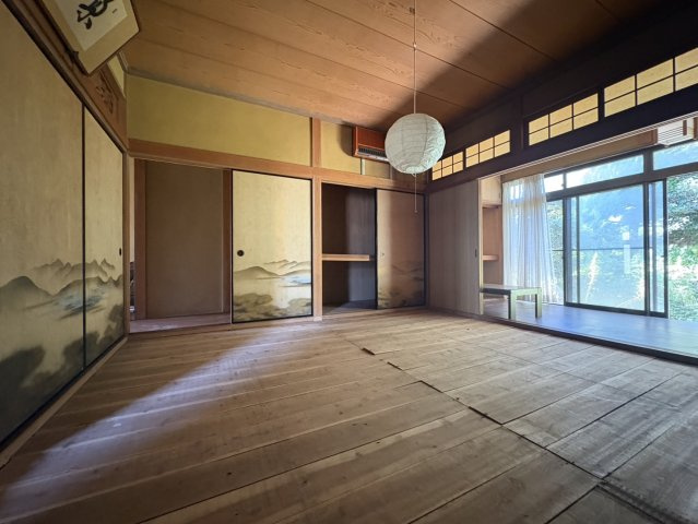浜河内の和室