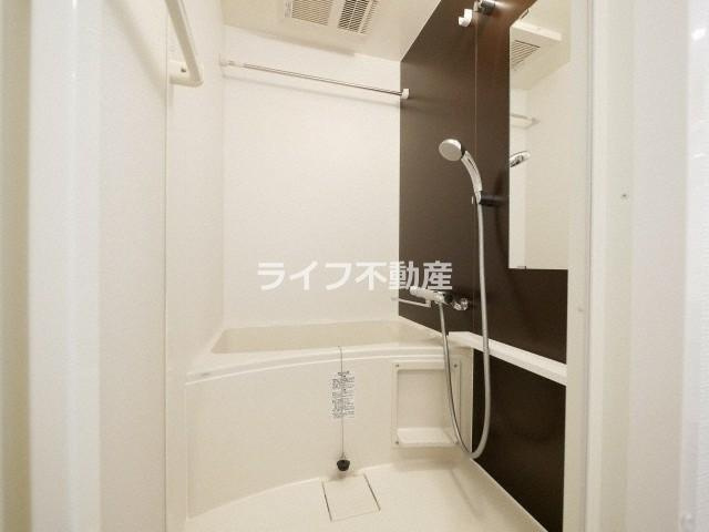 レジュールアッシュOSAKA今里駅前の浴室|日々の疲れを癒すお風呂付です