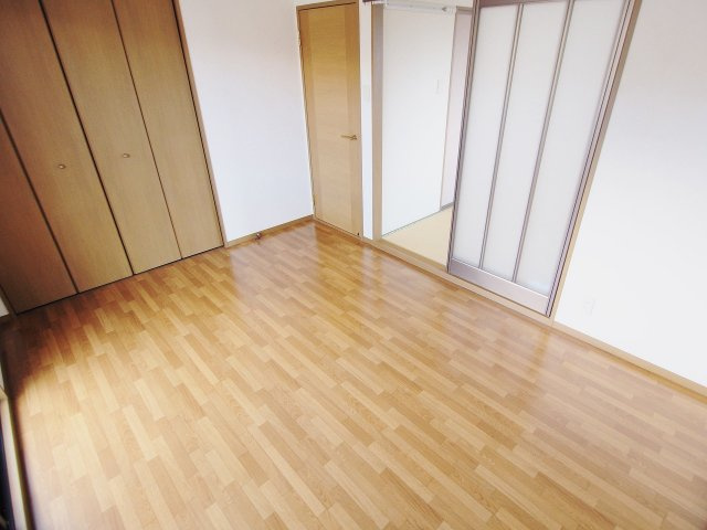 安芸郡府中町柳ケ丘のタウンの寝室