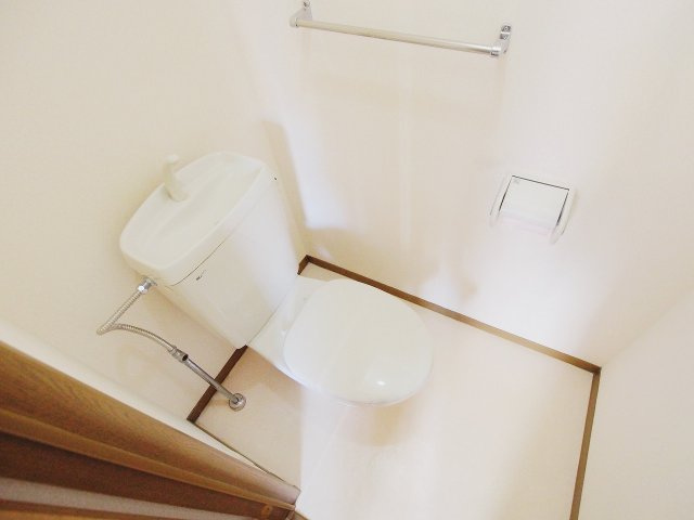 安芸郡府中町柳ケ丘のタウンのトイレ