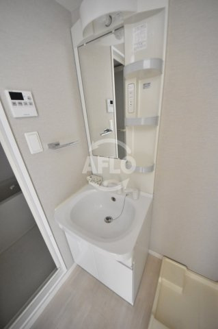 サムティ大阪GRAND EASTの独立洗面台|サムティ大阪GRAND EAST　独立洗面台