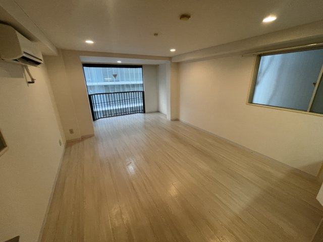 長堀橋ZENSHIN,BLDの内装