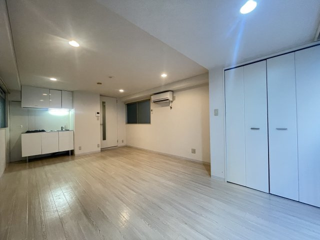 長堀橋ZENSHIN,BLDの内装