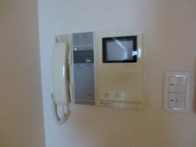 ドミール長沢のセキュリティ|インターフォン