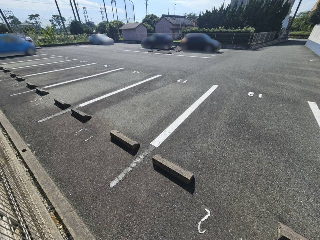 Rivieraの駐車場