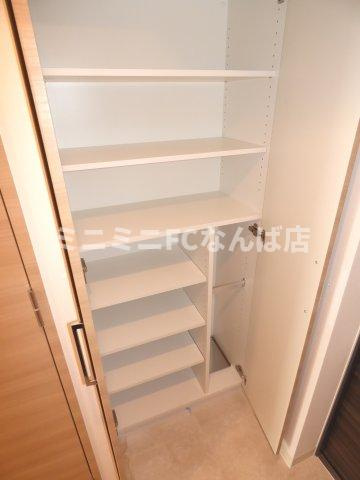 プランドール江戸堀レジデンスの玄関