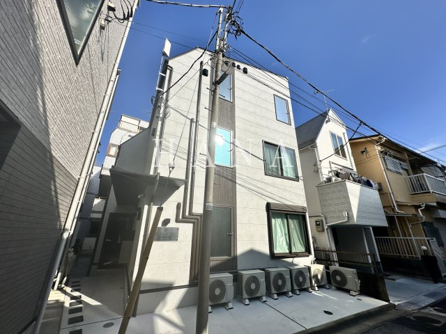 ガーデンズリリーの外観
